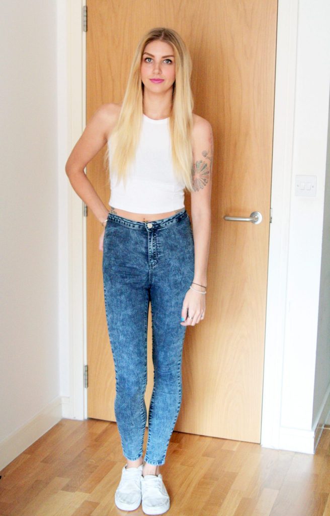 Manchester based fashion and lifestyle blog. miss  selfridge crop top, primark high wasited jeans, vans white pumps.