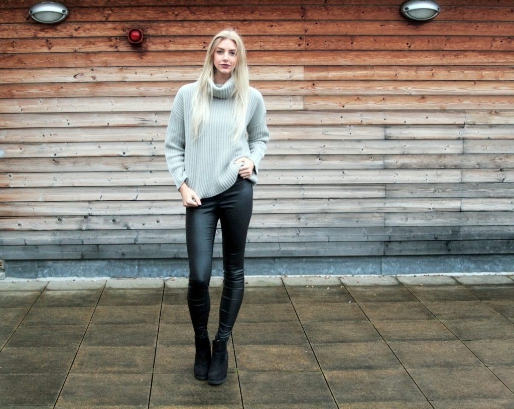 Laura Kate Lucas Blog. Lifestyle, fashion and beauty blogger based in Manchester, UK. Lookbook featuring Tiger Mist Rise of Dawn - you like me too much roll neck sweater jumper, primark black coated jeans, primark black heeled boots. Bblogger, fbblogger, photoshoot.