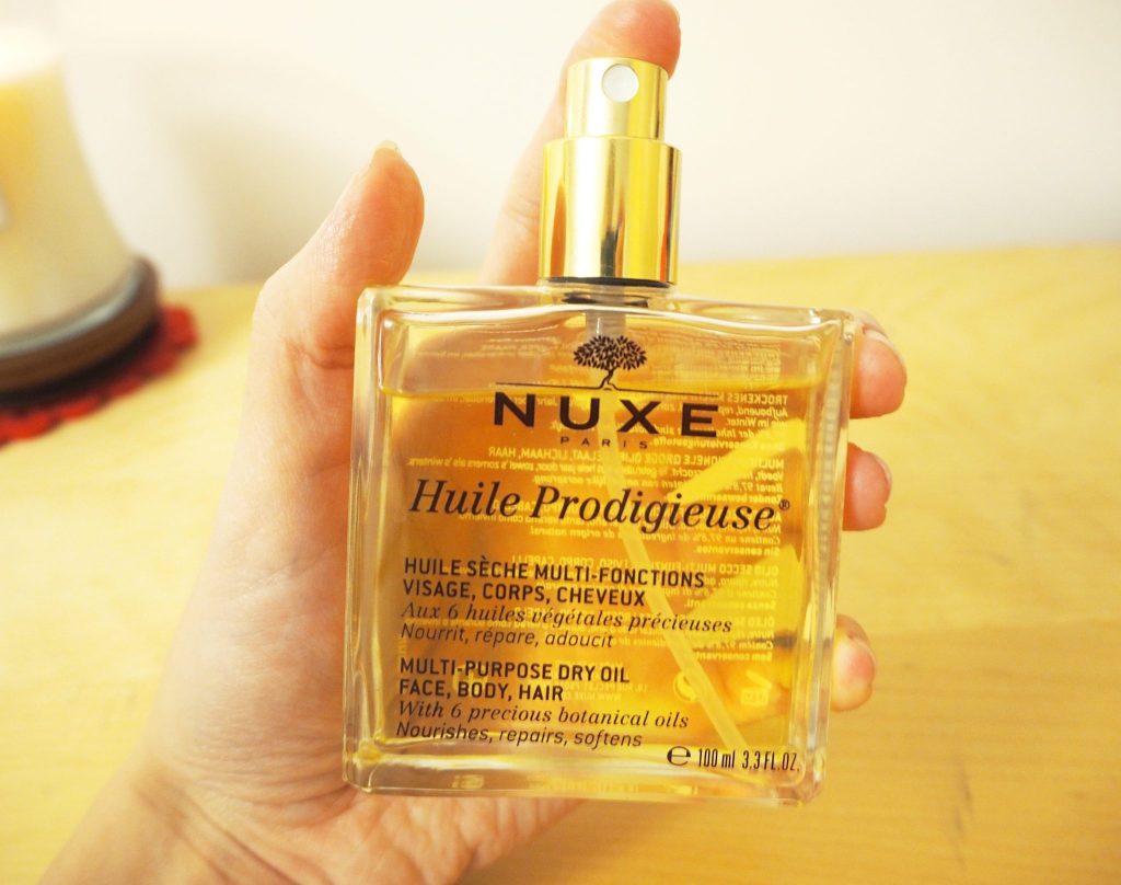 Nuxe Huile Prodigieuse - multipurpose dry oil for face, body and hair. lifestyle and fashion blogger review.