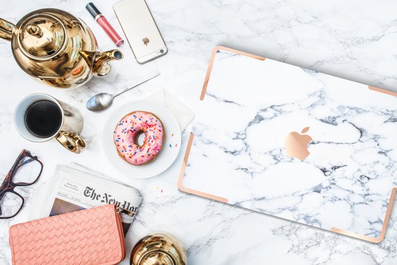 Rose gold marble 2024 macbook air case