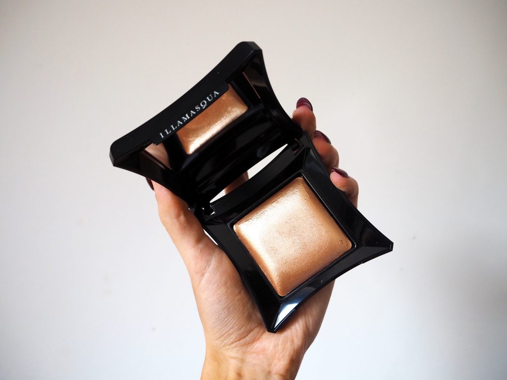 Illamasqua Beyond Powder - Makeup Highlighter Product Review