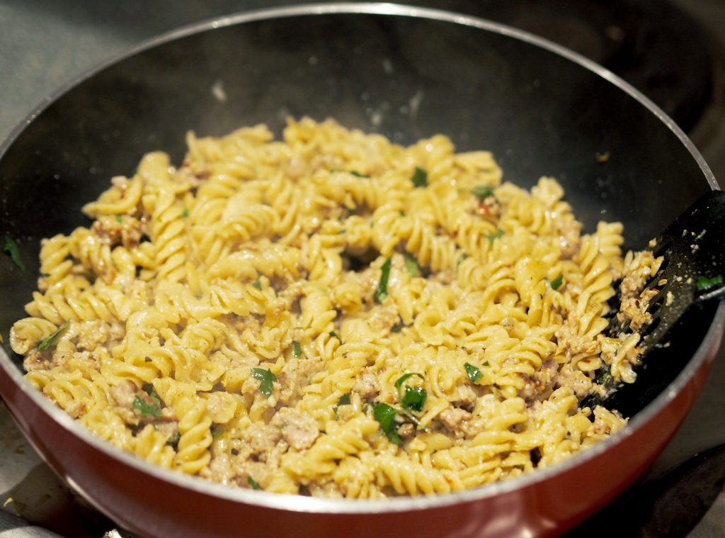 Laura Kate Lucas - Manchester based Lifestyle and Fashion Blogger | Herby Sausage Pasta Recipe Using Grandad's Sausages