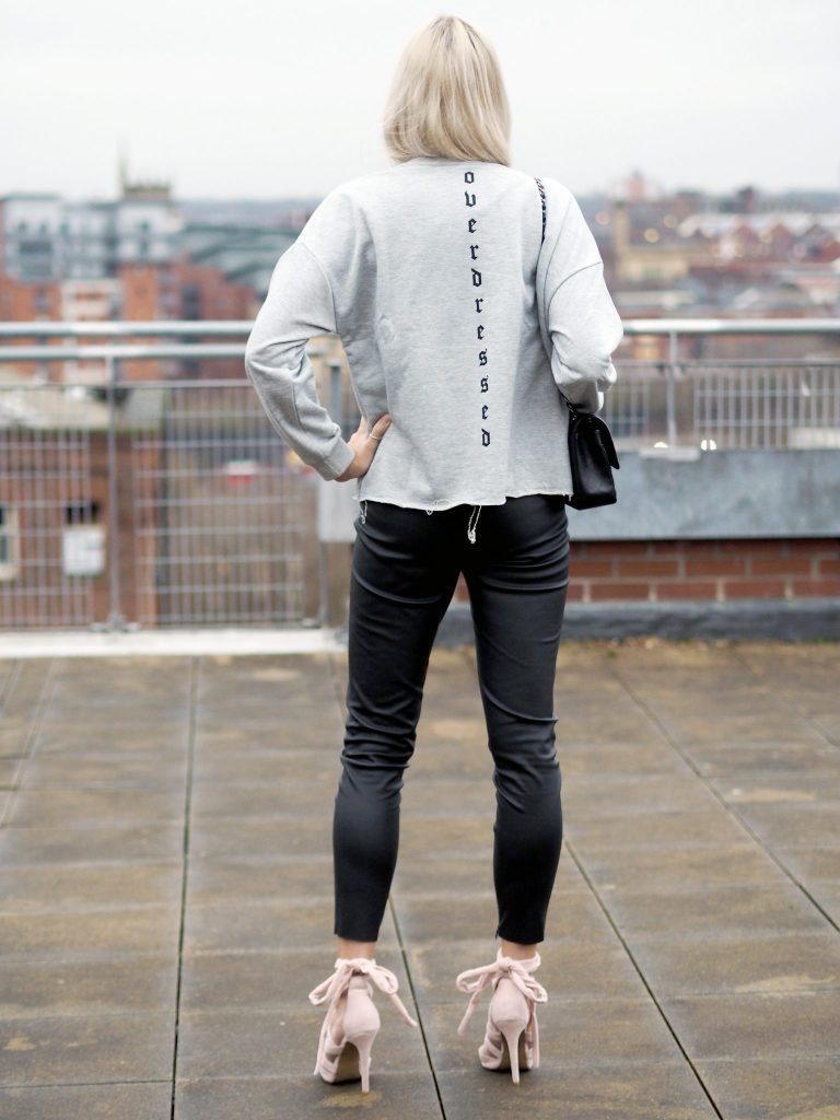 Laura Kate Lucas - Manchester Fashion and Lifestyle Blogger | Sammydress Sweater Series Overdressed