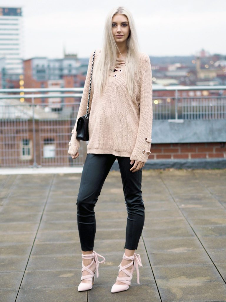 Laura Kate Lucas - Manchester Fashion and Lifestyle Blogger | Sammydress Sweater Series Lace Up