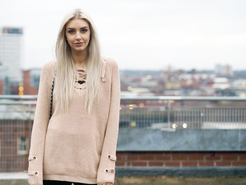 Laura Kate Lucas - Manchester Fashion and Lifestyle Blogger | Sammydress Sweater Series Lace Up