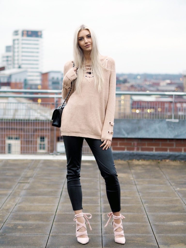 Laura Kate Lucas - Manchester Fashion and Lifestyle Blogger | Sammydress Sweater Series Lace Up