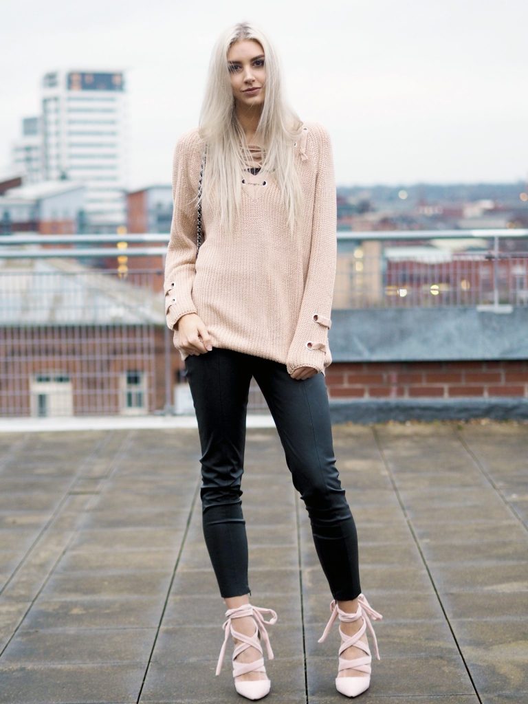 Laura Kate Lucas - Manchester Fashion and Lifestyle Blogger | Sammydress Sweater Series Lace Up