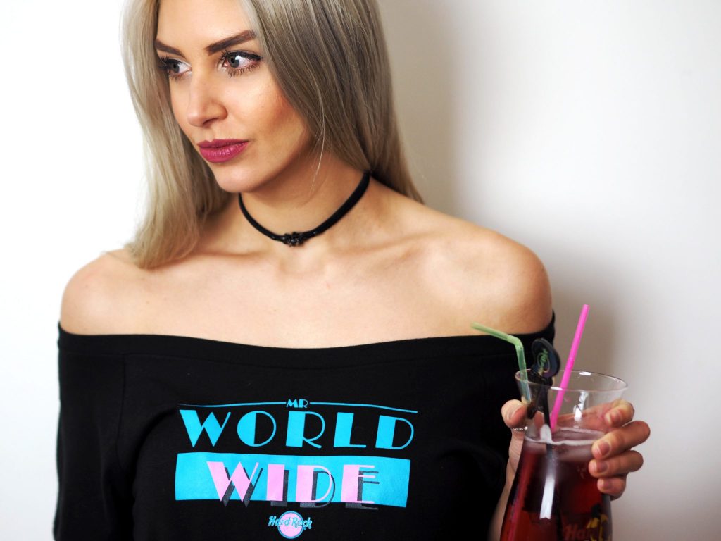 Laura Kate Lucas - Manchester Lifestyle and Fashion Blogger - Hard Rock Cafe Signature Series Tee