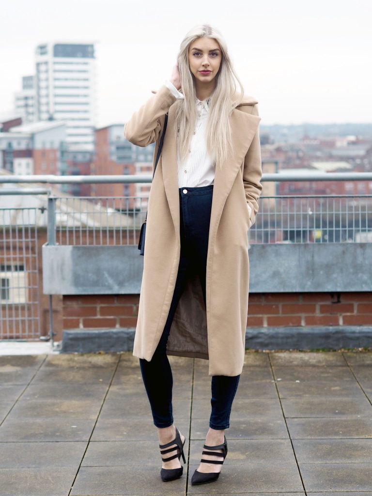 Laura Kate Lucas - Manchester fashion and lifestyle blogger - Outfit post featuring Dezzal