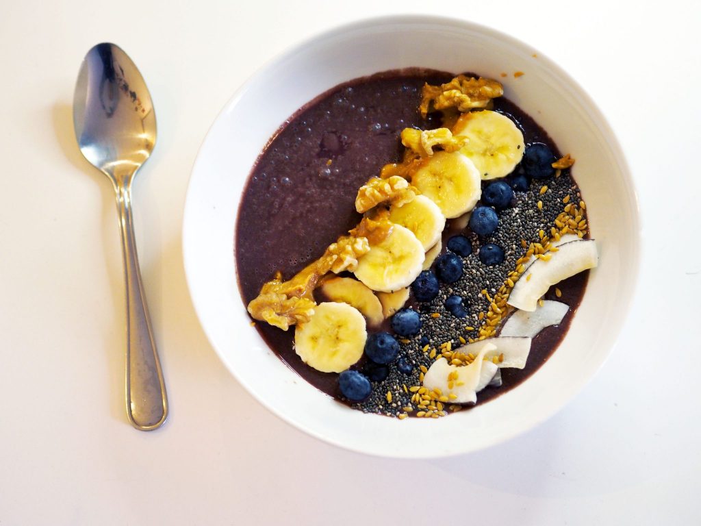 Laura Kate Lucas - Manchester Fashion, Lifestyle and Health Blogger | Sambazon Acai Bowl Recipe