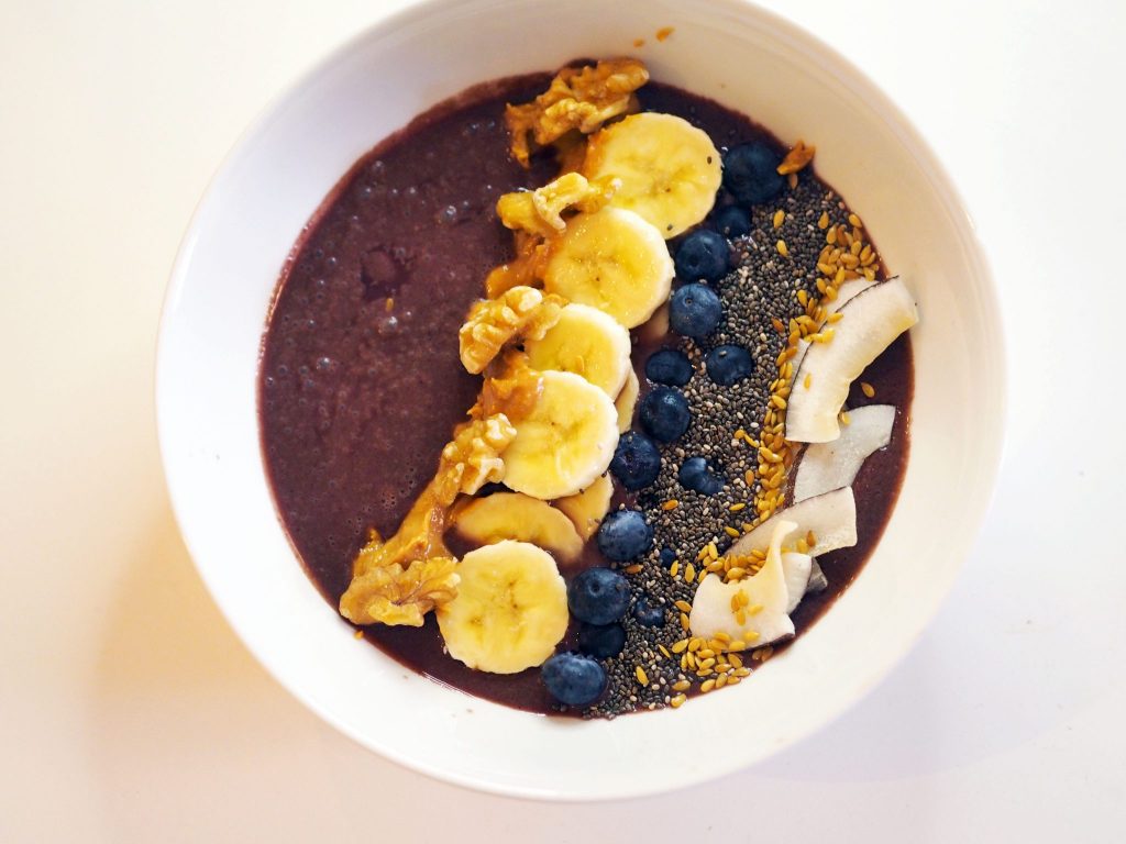 Laura Kate Lucas - Manchester Fashion, Lifestyle and Health Blogger | Sambazon Acai Bowl Recipe