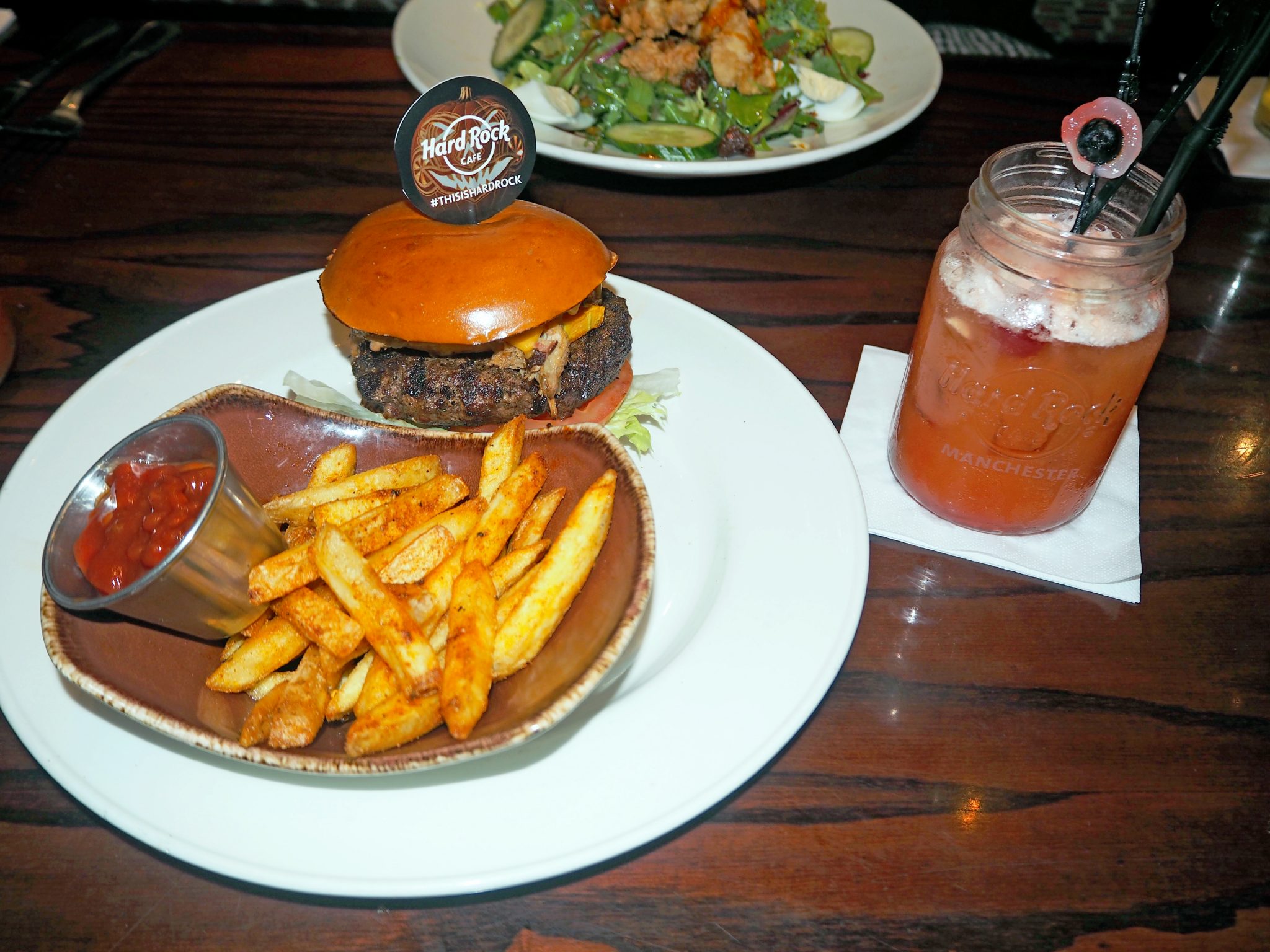 Laura Kate Lucas - Manchester Fashion, Food and Lifestyle Blogger | Hard Rock Cafe Halloween Burger and Bold Sips Autumn Cocktail Menu