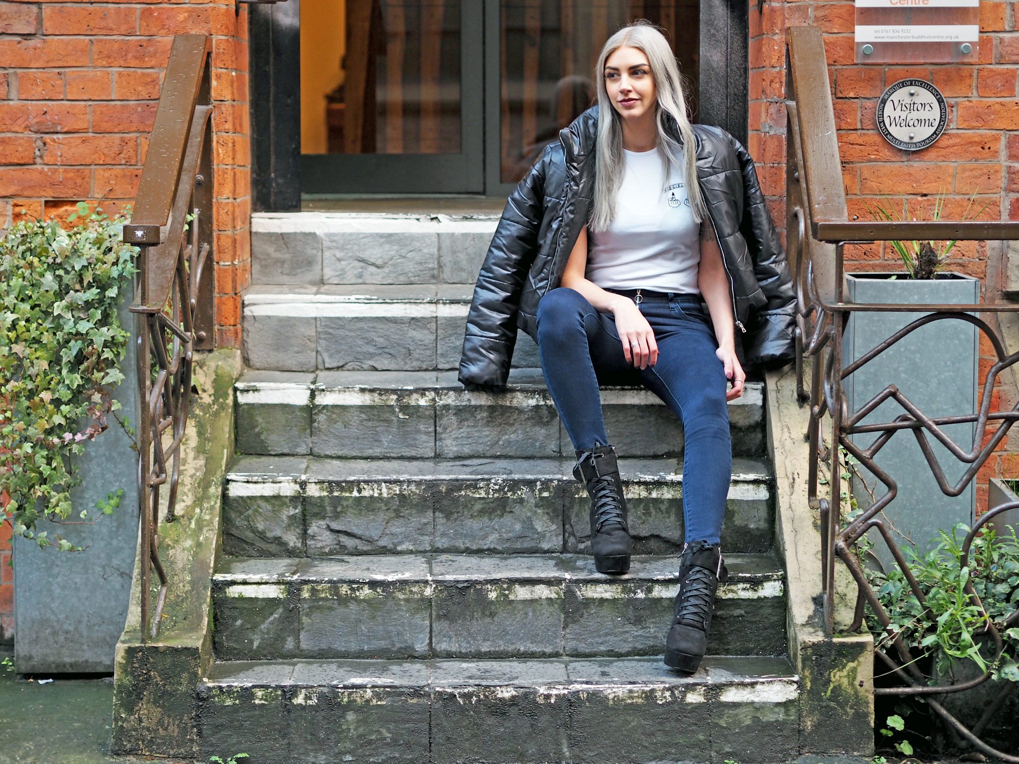 Laura Kate Lucas - Manchester Fashion, Lifestyle and Beauty Blogger | Lasula Outfit - Bad Girls Club Tee, Boots and Cropped Puffer Jacket