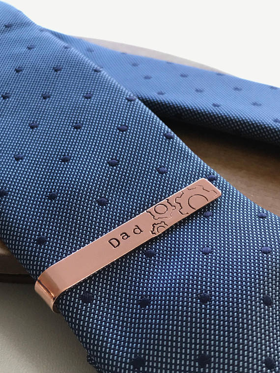 Laura Kate Lucas - Manchester Fashion, Lifestyle and Beauty Blogger | Etsy Christmas Gift Guide - Personalised Tie Clip