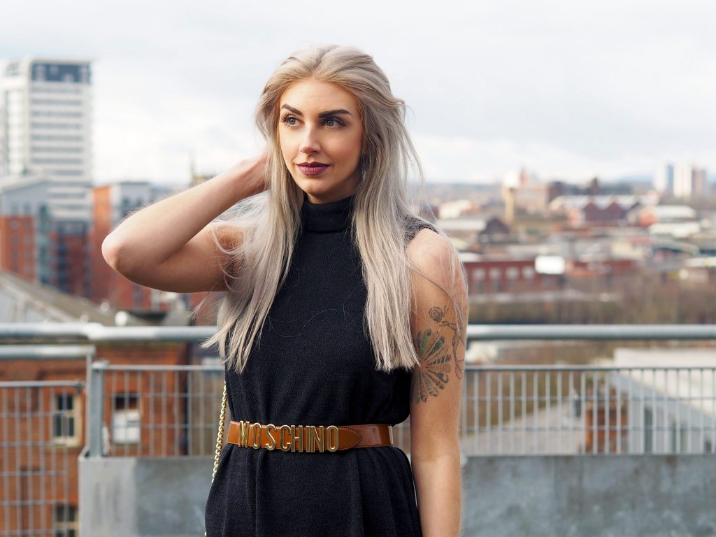 Laura Kate Lucas - Manchester Fashion, Lifestyle and Style Blogger | Tobi Collaboration High Neck Shift Dress Outfit
