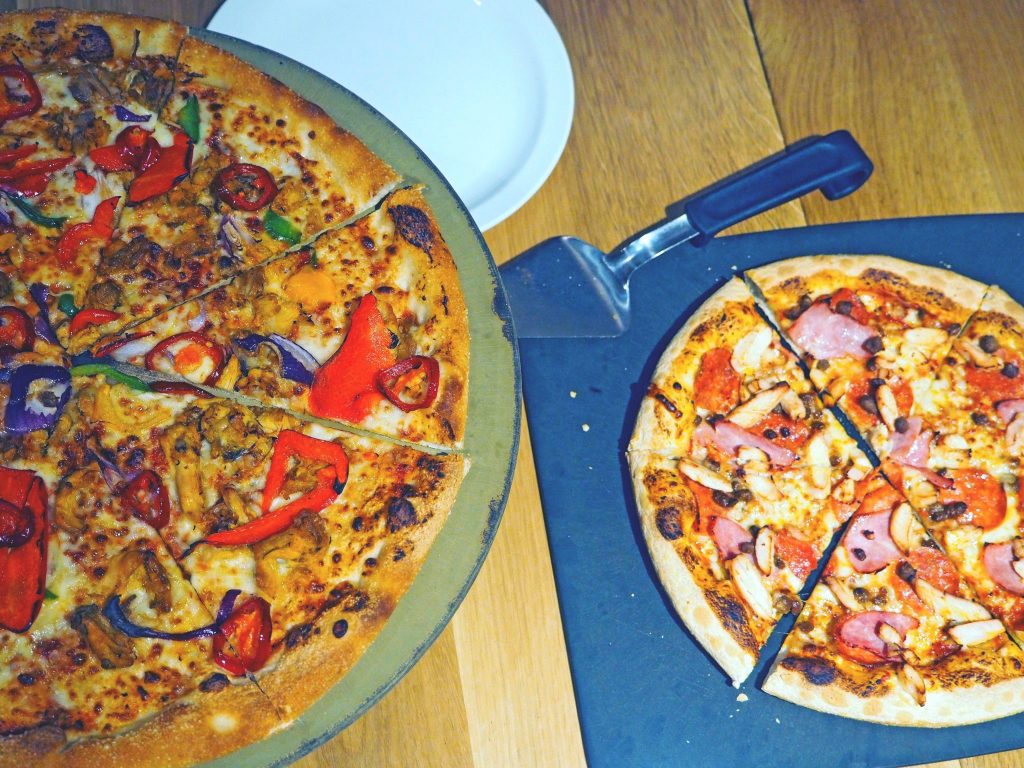 Laura Kate Lucas - Manchester Food, Fashion and Travel Blogger | Pizza Hut Menu Review