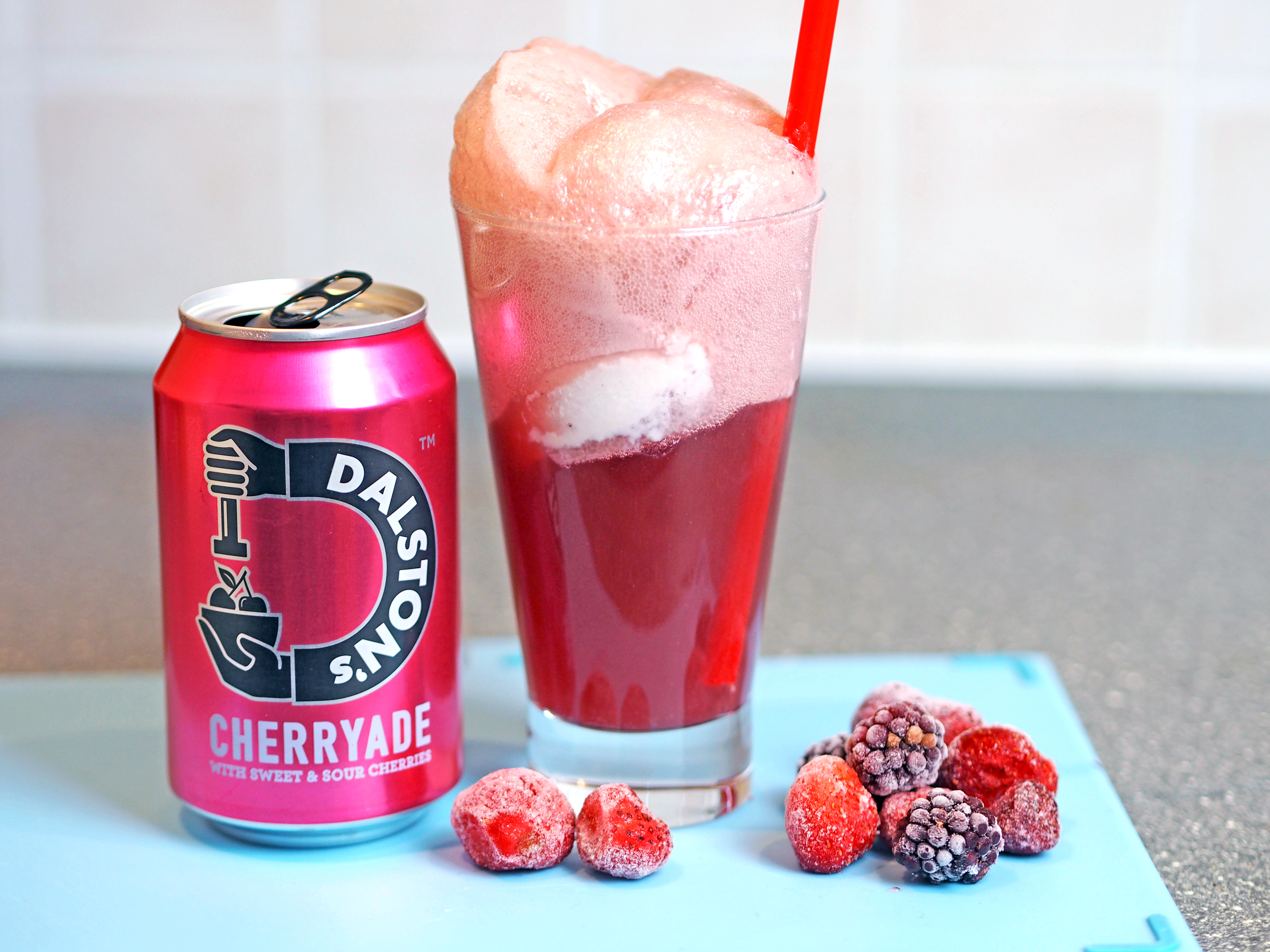 Laura Kate Lucas - Manchester Fashion, Lifestyle and Drinks Blogger | Dalstons Cherryade Review and Float Recipe