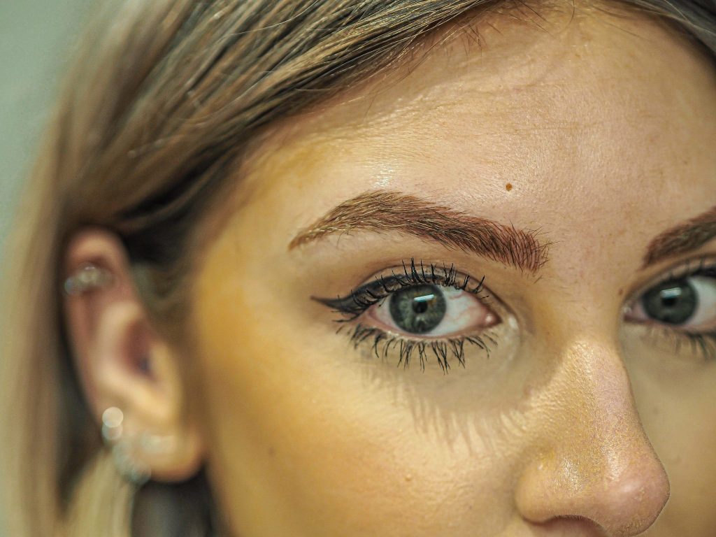 Laura Kate Lucas - Manchester Fashion, Beauty and Lifestyle Blogger | Cosmetic Tattoo Clinic Microblading Before and After and Review