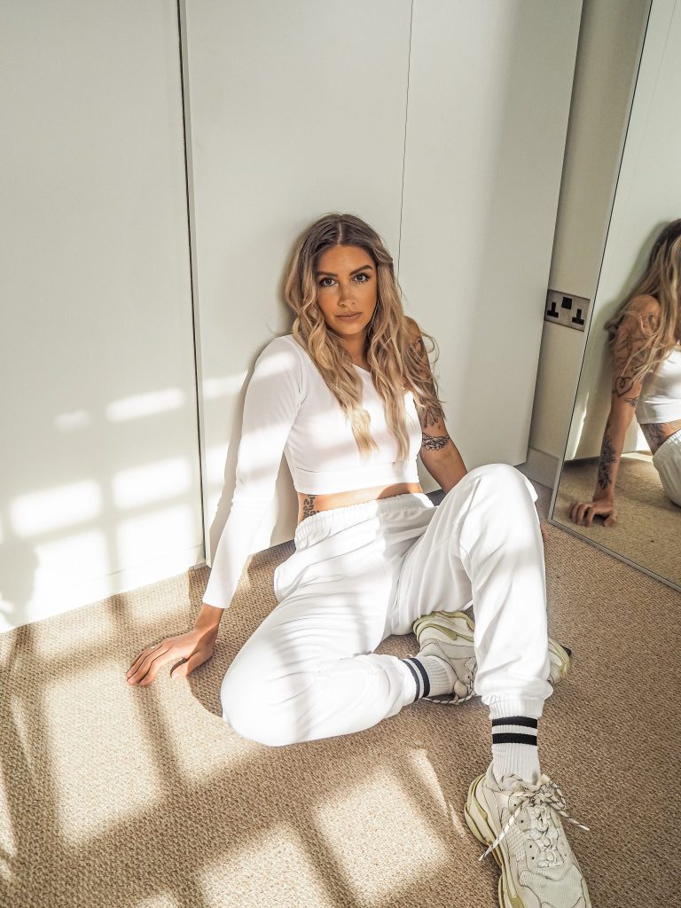 Laura Kate Lucas - Manchester Fashion, Lifestyle and Beauty Blogger | Loungewear Staples with Femme Luxe