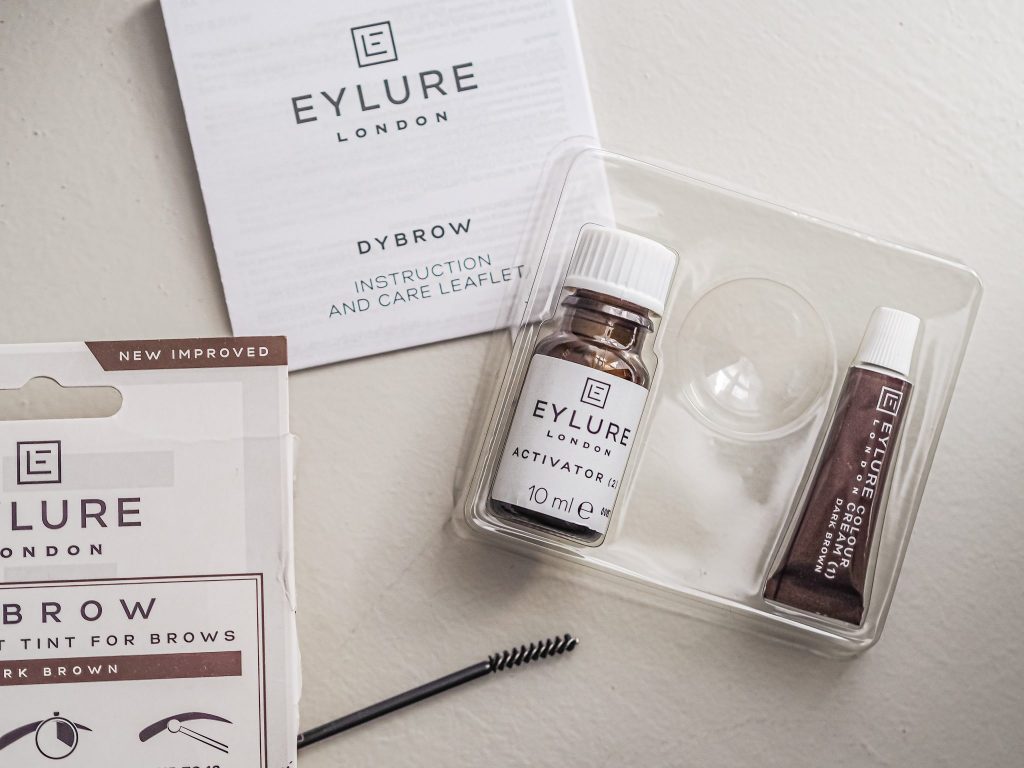 Laura Kate Lucas - Manchester Fashion, Beauty and Lifestyle Blogger | DIY Brown Tint at Home - Eylure Dybrow