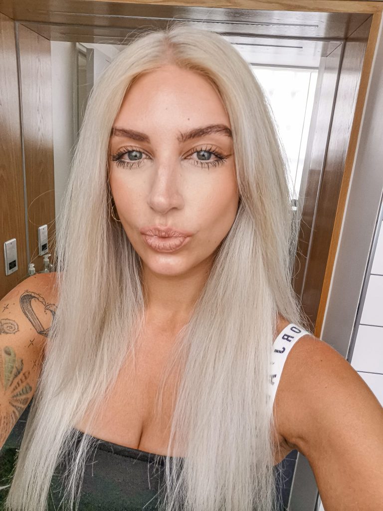 Laura Kate Lucas - Manchester Fashion, Beauty and Lifestyle Blogger | DIY Home Hair Bleach and Dye - Schwarzkopf Blondme Review