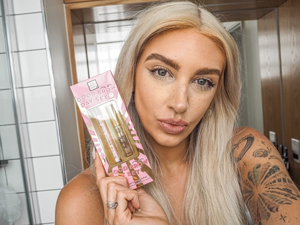 Laura Kate Lucas - Manchester Fashion, Beauty and Lifestyle Blogger | The Beauty Crop - Good Brow Day Product Review