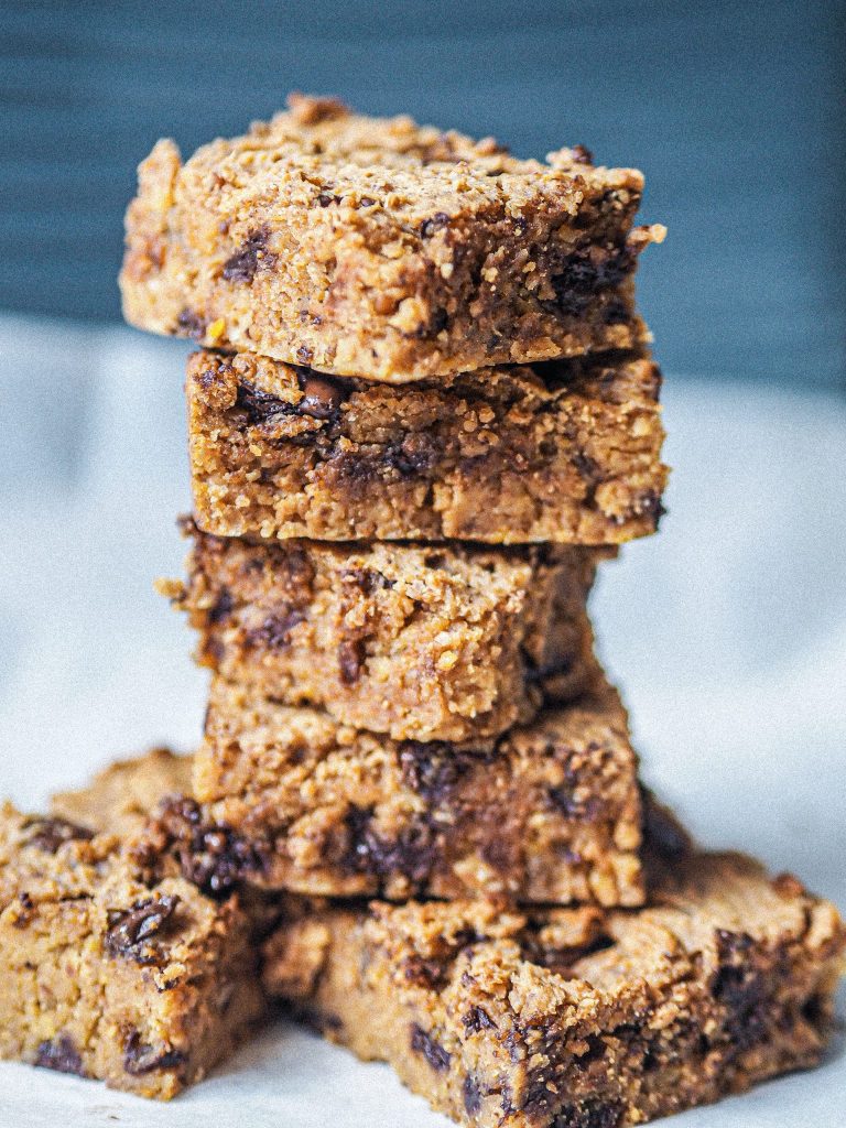 Laura Kate Lucas - Manchester Fashion, Food and Lifestyle Blogger | Healthy Choc Chip Blondies - Recipe