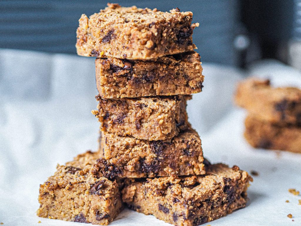 Laura Kate Lucas - Manchester Fashion, Food and Lifestyle Blogger | Healthy Choc Chip Blondies - Recipe