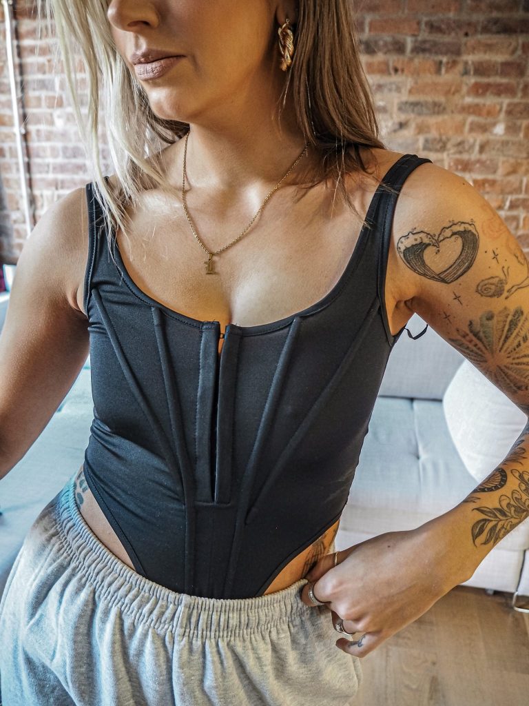 Laura Kate Lucas - Manchester Fasion, Lifestyle and Technology Blogger | Femme Luxe Finery Joggers and Corset Outfit