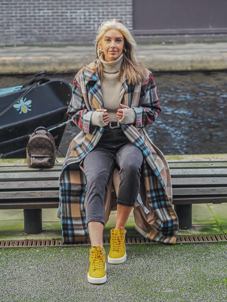 Warming up Winter Walks with Heat Holders - Laura Kate Lucas