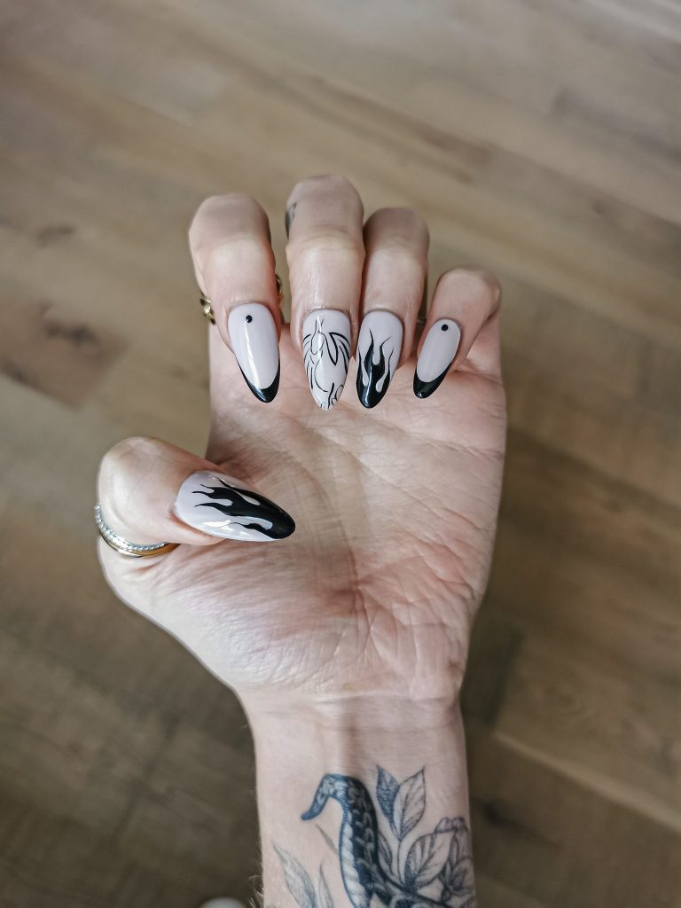 Laura Kate Lucas - Manchester Fashion, Beauty and Lifestyle Blogger | Acrylic Nails at Home by Jennifer Marie