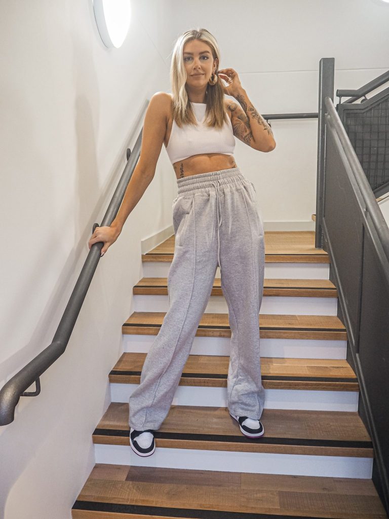 Laura Kate Lucas - Manchester Fashion, Food and Lifestyle Blogger | Wide Leg Joggers - Katch Me UK