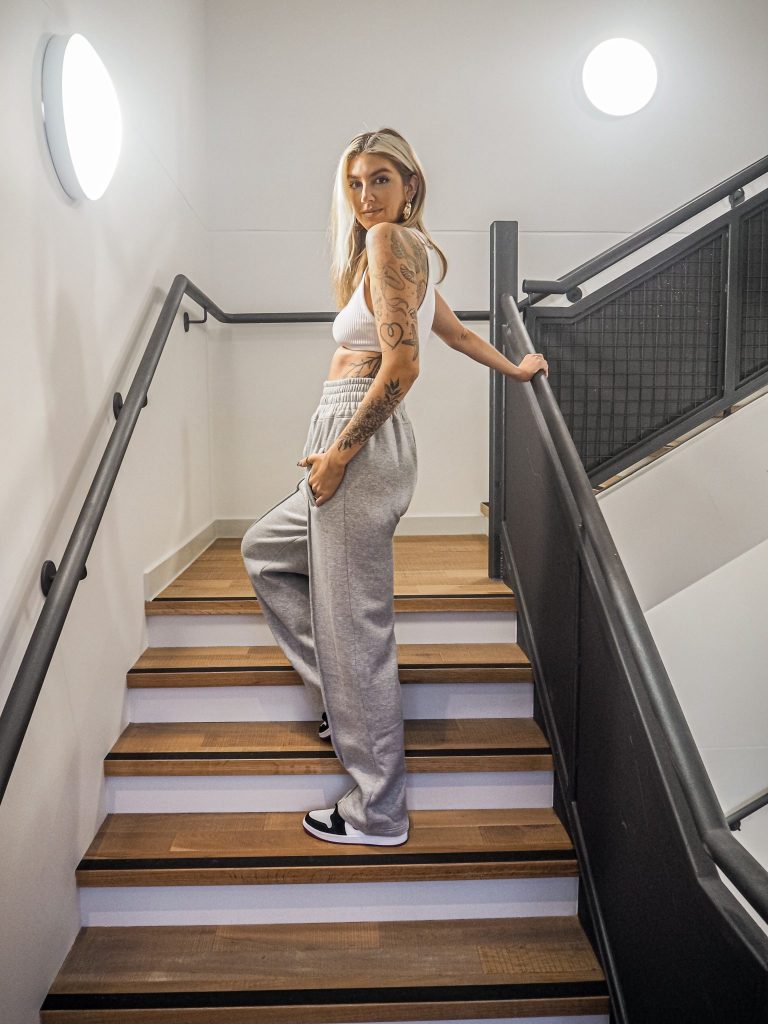 Laura Kate Lucas - Manchester Fashion, Food and Lifestyle Blogger | Wide Leg Joggers - Katch Me UK