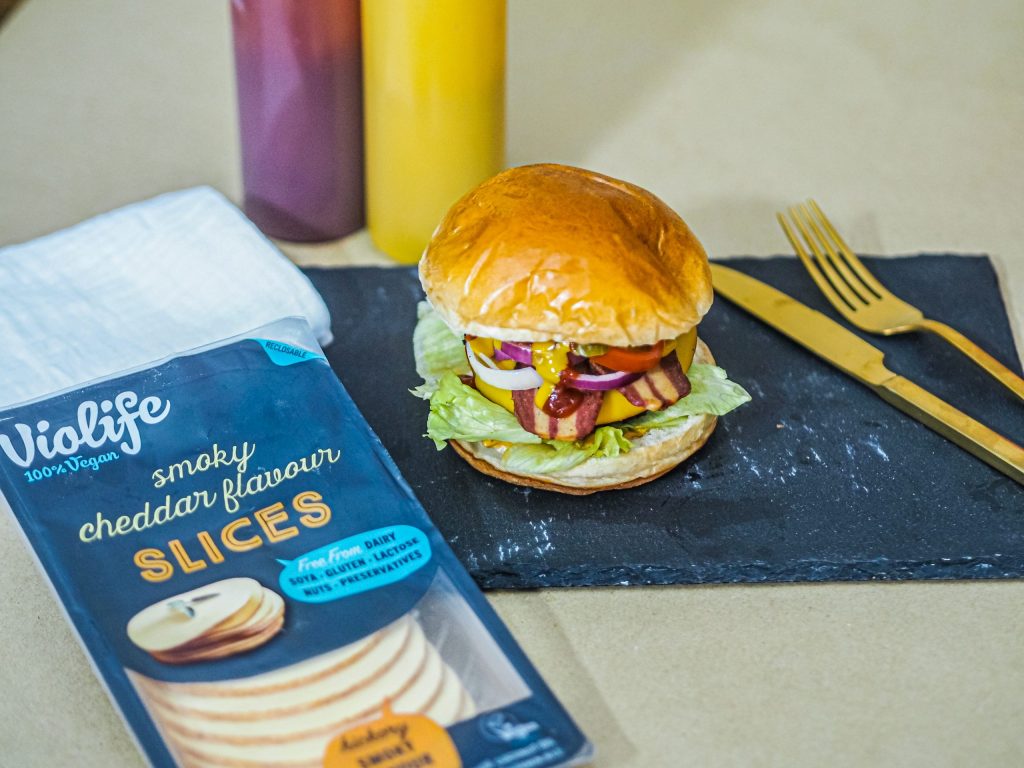 Laura Kate Lucas - Manchester Food, Lifestyle and Travel Blogger | Vegan Bacon Cheeseburger Recipe with Violife Smoky Cheddar