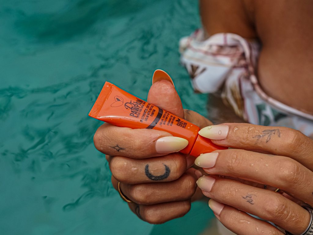 Laura Kate Lucas - Manchester Fashion, Travel and Beauty Blogger | Dr. PawPaw Tinted True Coral Balm