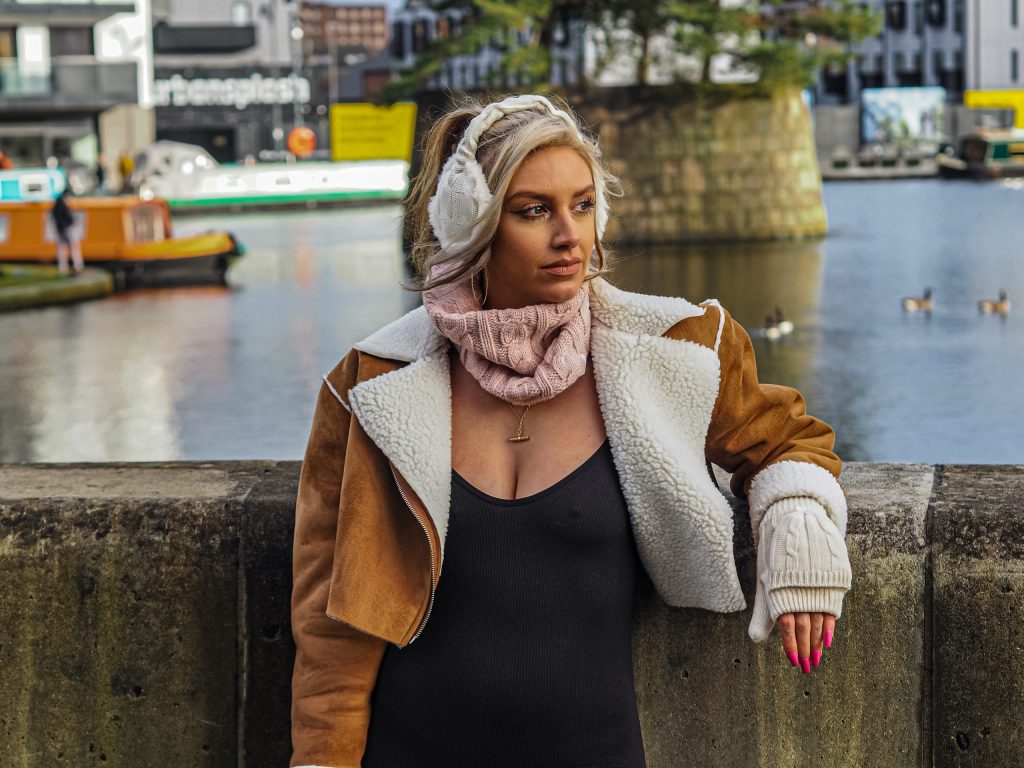 Laura Kate Lucas - Manchester Fashion, Lifestyle and Travel Blogger | Heat Holders Outfit