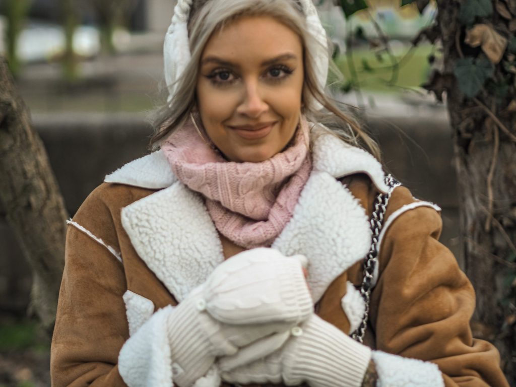 Warming up Winter Walks with Heat Holders - Laura Kate Lucas