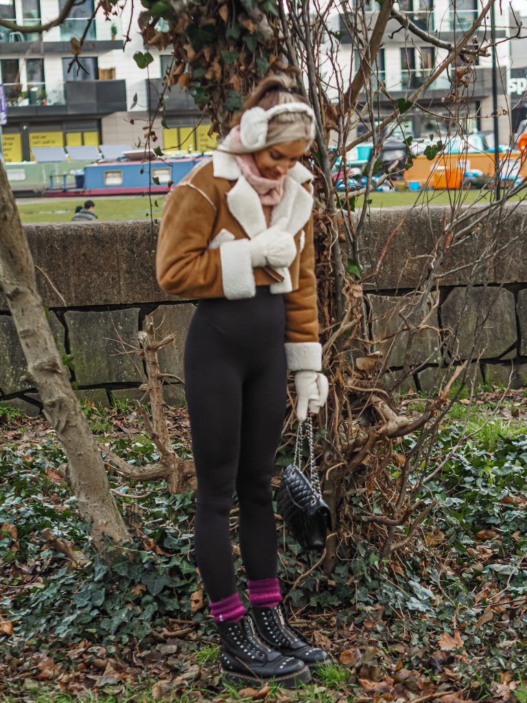 Warming up Winter Walks with Heat Holders - Laura Kate Lucas