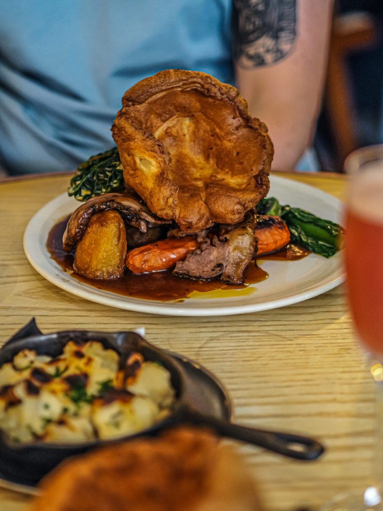 Laura Kate Lucas - Manchester Food, Fashion and Travel Blogger | Evelyn's Sunday Roast Menu