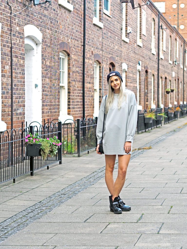 Laura Kate Lucas - Manchester Fashion, Lifestyle and Travel Blogger | Boohoo Sweater Dress - Styling Dresses for Winter Tips