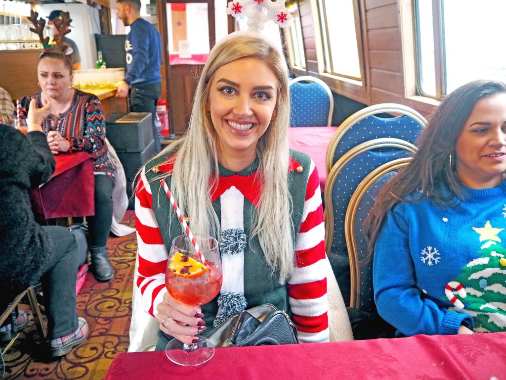 Laura Kate Lucas - Manchester Fashion, Lifestyle and Travel Blogger | The Liquorists Cruise - Christmas Cracker Cocktail Cruise Review