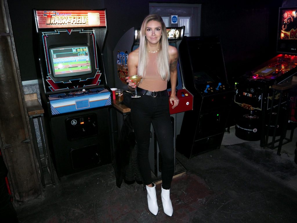 Laura Kate Lucas - Manchester Lifestyle, Fashion and Travel Blogger | NQ64 Bar Review