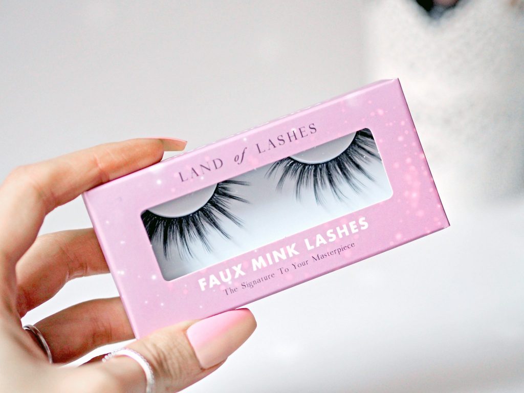 Laura Kate Lucas - Manchester Fashion, Beauty and Travel Blogger | falseeyelsahes.co.uk - Land of Lashes Review