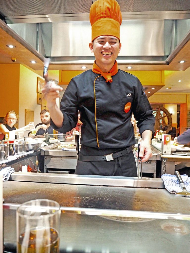 Laura Kate Lucas - Manchester Fashion, Food and Travel Blogger | Sapporo Teppanyaki Restaurant Review