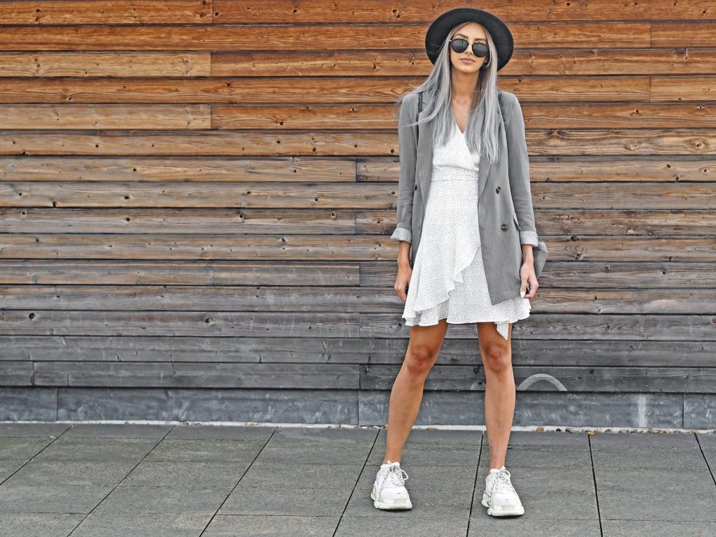 Laura Kate Lucas - Manchester Fashion, Style and Lifestyle Blogger | Angeleye Dress Outfit