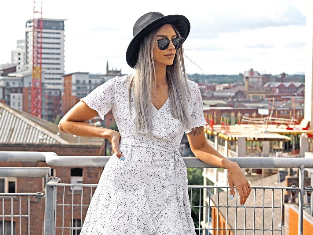 Laura Kate Lucas - Manchester Fashion, Style and Lifestyle Blogger | Angeleye Dress Outfit