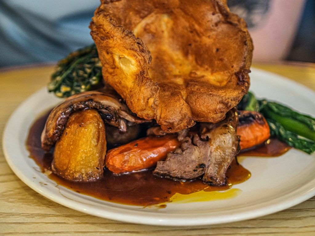 Laura Kate Lucas - Manchester Food, Fashion and Travel Blogger | Evelyn's Sunday Roast Menu