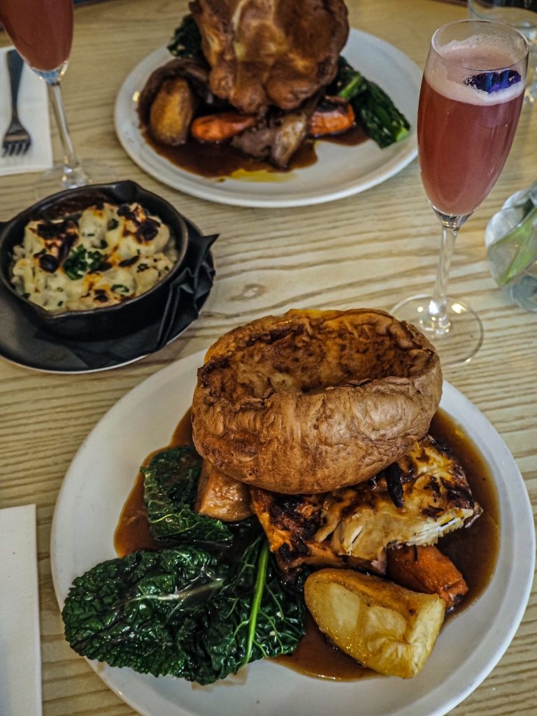 Laura Kate Lucas - Manchester Food, Fashion and Travel Blogger | Evelyn's Sunday Roast Menu