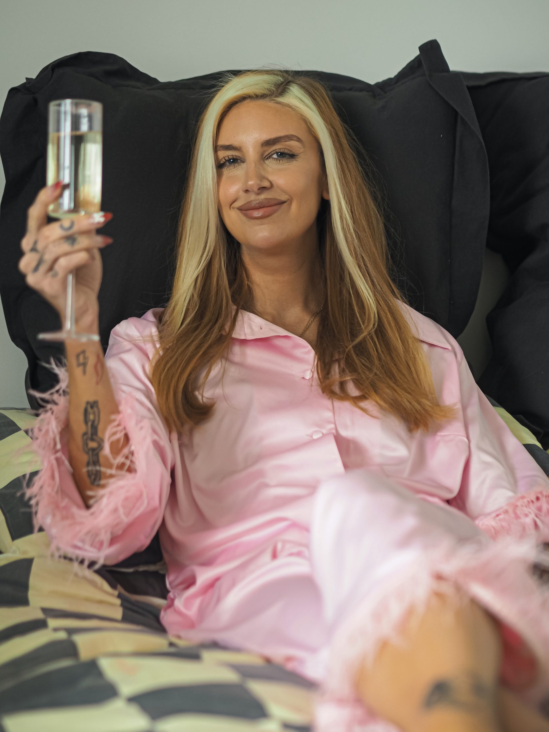 Laura Kate Lucas - Manchester Fashion Blogger | The Perfect Pink Feather Pyjamas IDENTITY LINGERIE